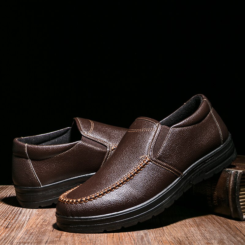 Sepatu Kasual Kulit Ringan Pri - Men Shoes Louboutin ulasan dan harga