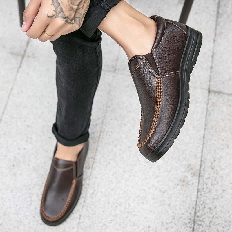Sepatu Kasual Kulit Ringan Pri - Men Shoes Louboutin ulasan dan harga