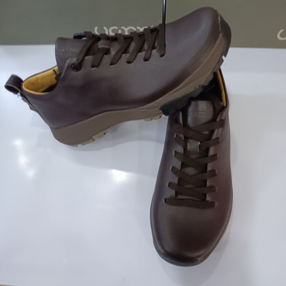 Sepatu Kulit Sapi Pria Desaine - Men Shoes Louboutin ulasan dan harga