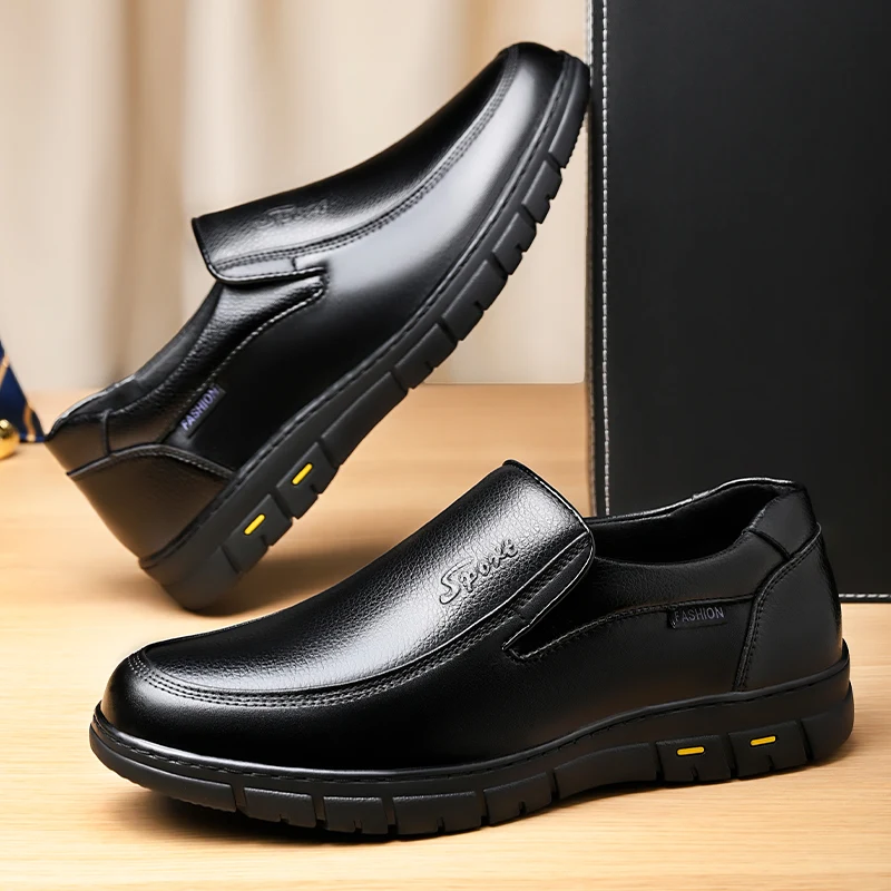 Sepatu pantofel pria, SNEAKER  - Men Shoes Louboutin ulasan dan harga
