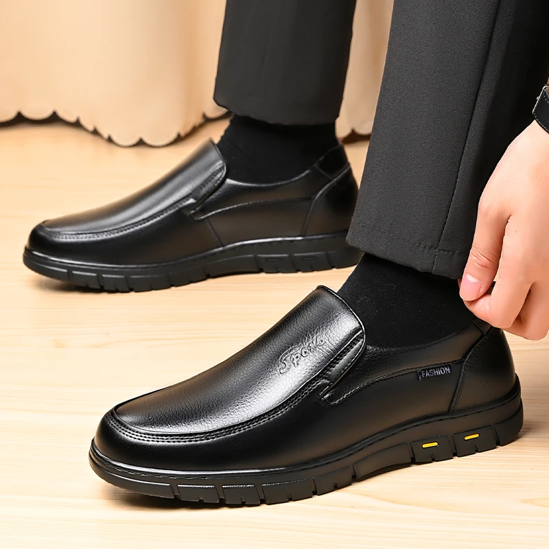 Sepatu pantofel pria, SNEAKER  - Men Shoes Louboutin ulasan dan harga