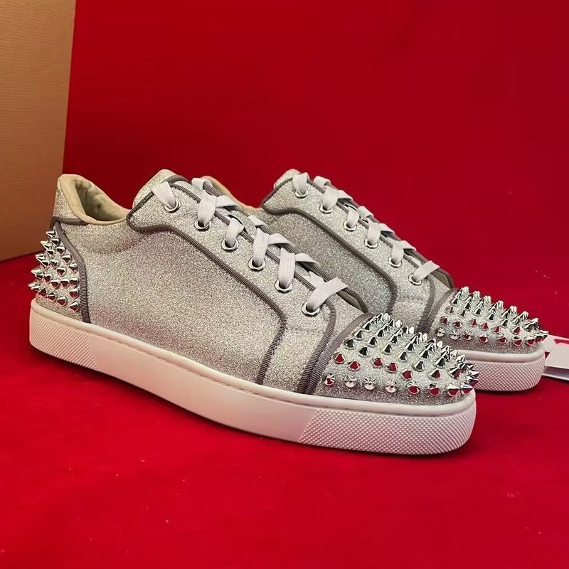 Sepatu Paku Keling Fashion Mew - Men Shoes Louboutin ulasan dan harga