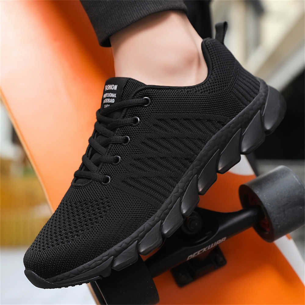 Sepatu Olahraga Putih Sol Anti - Men Shoes Red ulasan dan harga